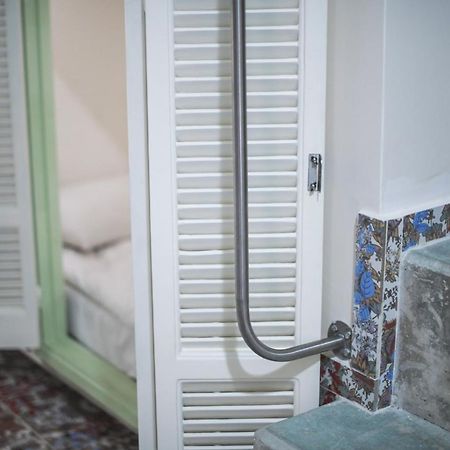 Damask Rose, Lebanese Guest House Джуния Номер фото